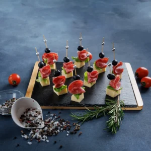 Canape cu salami și cașcaval 10 buc.