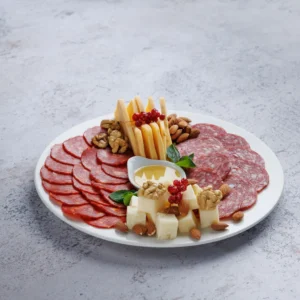 Assorti de mezeluri și cașcavaluri  500 g